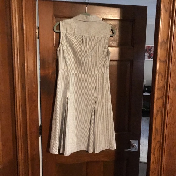 Seersucker blue and white collared dress - Picture 5 of 5